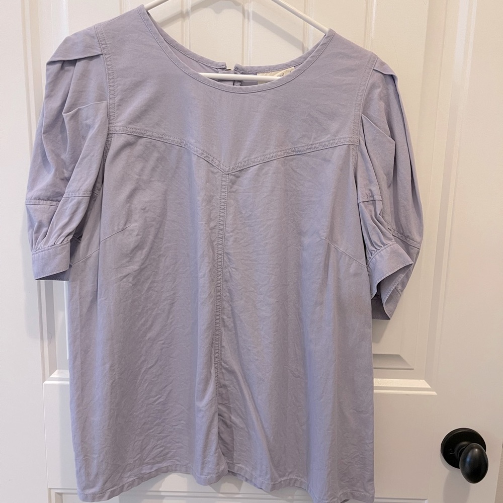 Universal Thread lavender top. EUC